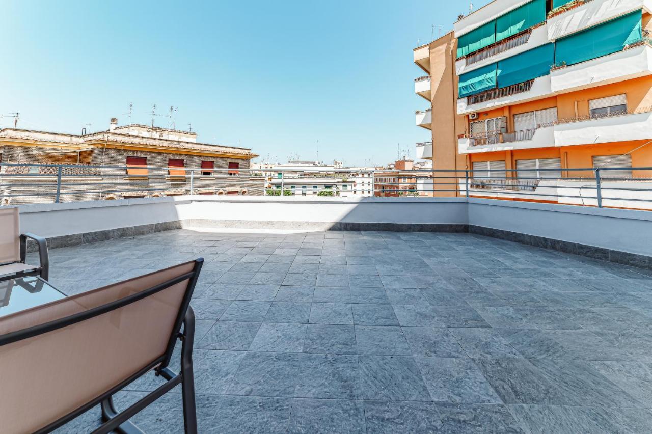 Apartament Roof Terrace In Rome - Piazza Bologna Zewnętrze zdjęcie